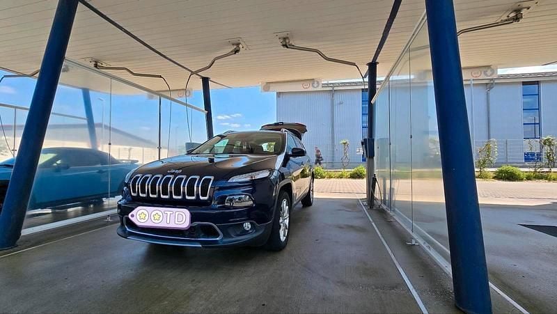 Blau Gebraucht 2014 Jeep Cherokee SUV | 12.800 € (Fairer Preis) - Bild 1/4