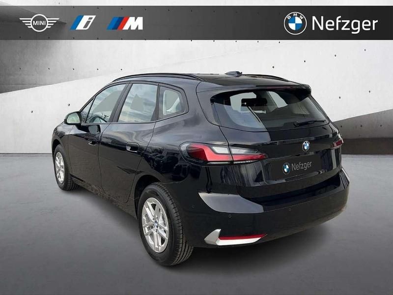 Gebraucht BMW 218 Active Tourer 150 PS (110 kW) 2023 Schwarz ii Van / Kleinbus