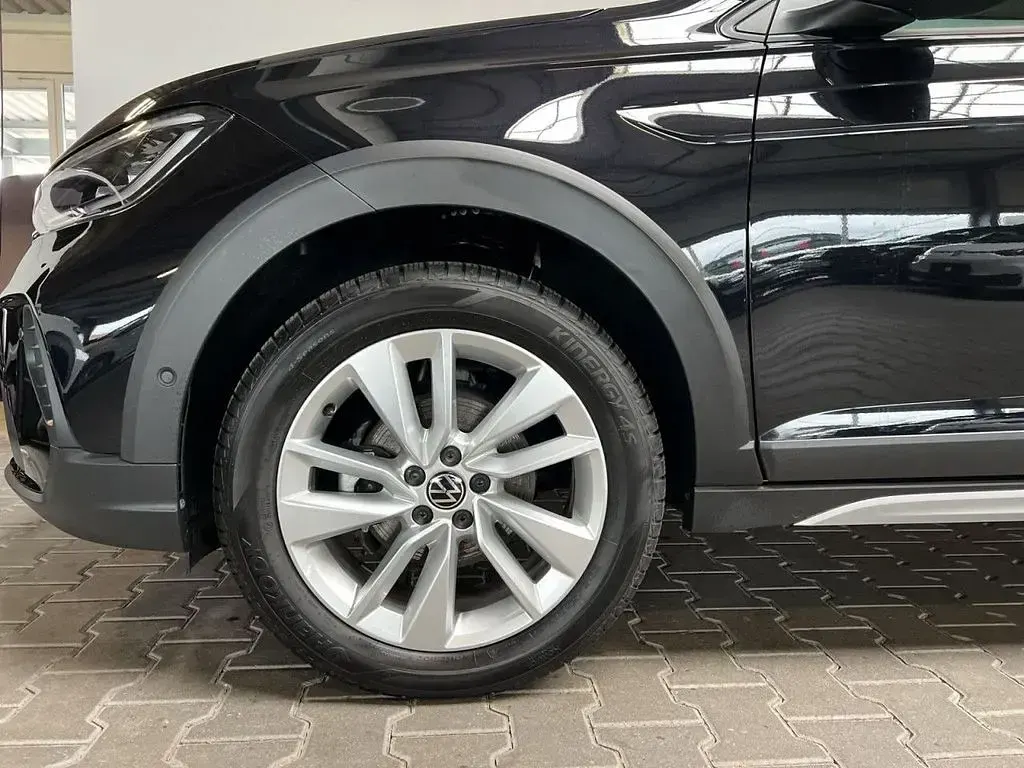 Gebraucht VW Taigo Goal 95 PS (69 kW) 2025 Deep black perleffekt (metallic) SUV