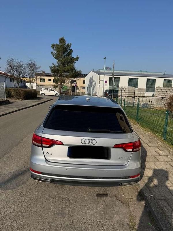 Gebraucht 2019 Audi A4 Kombi | 17.000 € (Guter Preis) - Bild 1/4