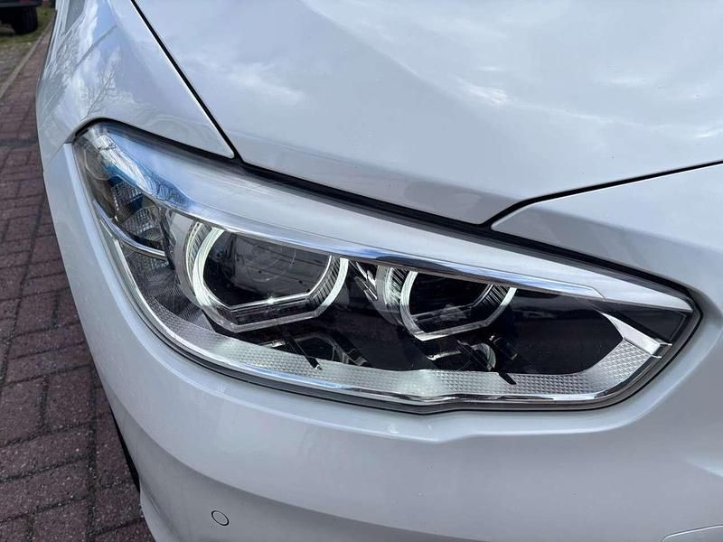 Gebraucht BMW 120 Advantage 190 PS (139 kW) 2017 Weiß Kleinwagen