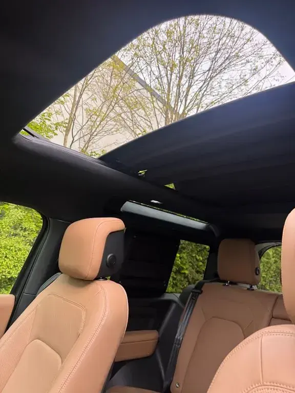 Gebraucht Land Rover Defender SE Dynamic 249 PS (183 kW) 2024 Grau SUV
