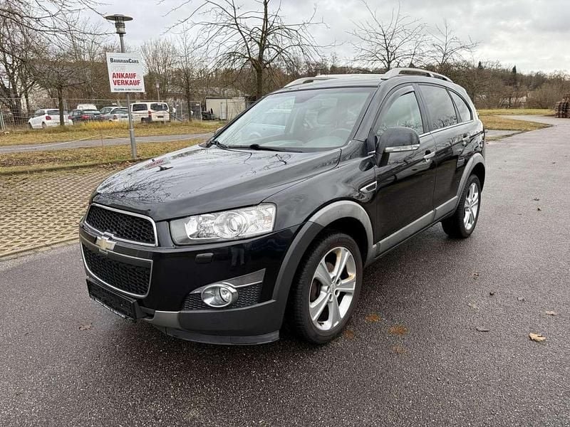 Carbon flash Gebraucht 2012 Chevrolet Captiva LTZ SUV | 4.990 € (Superpreis) - Bild 1/4