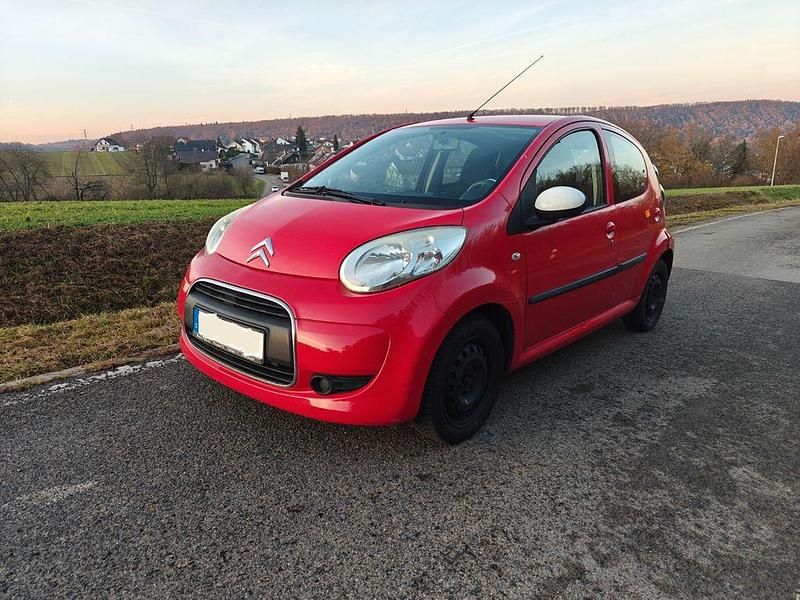 Gebraucht Citroën C1 Chic 68 PS (50 kW) 2010 Rot Kleinwagen