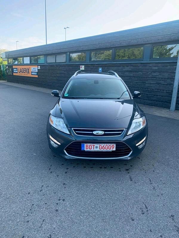 Gebraucht Ford Mondeo Titanium 140 PS (102 kW) 2011 Grau Kombi