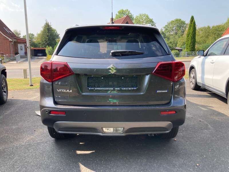 Gebraucht Suzuki Vitara Comfort+ 129 PS (94 kW) 2024 Grau SUV