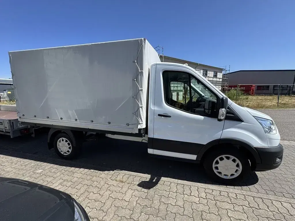 Gebraucht Ford Transit Trend 131 PS (96 kW) 2021 Frostweiß SUV