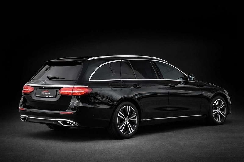 Gebraucht Mercedes E400 340 PS (250 kW) 2018 Obsidianschwarz Kombi