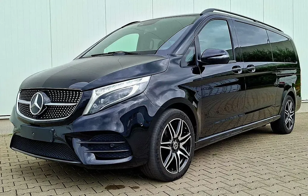 Gebraucht Mercedes V300 AMG 237 PS (174 kW) 2021 Schwarz Van / Kleinbus