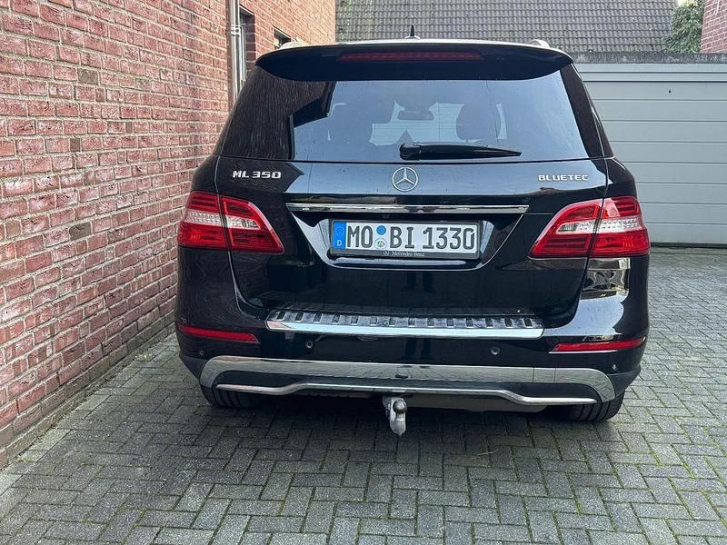 Gebraucht Mercedes ML350 258 PS (189 kW) 2012 Schwarz SUV