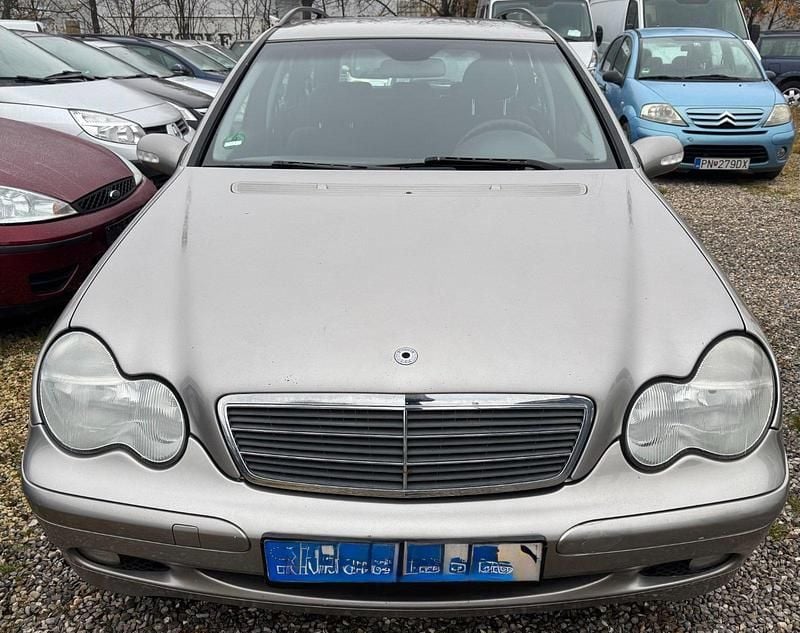 Gebraucht Mercedes C180 143 PS (105 kW) 2003 Silber Kombi