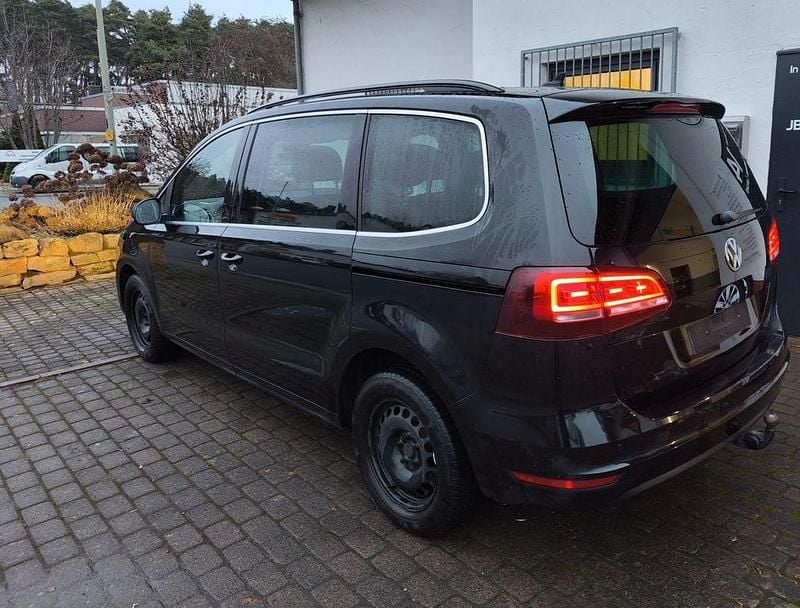 Gebraucht VW Sharan Highline 184 PS (135 kW) 2015 Schwarz Van / Kleinbus