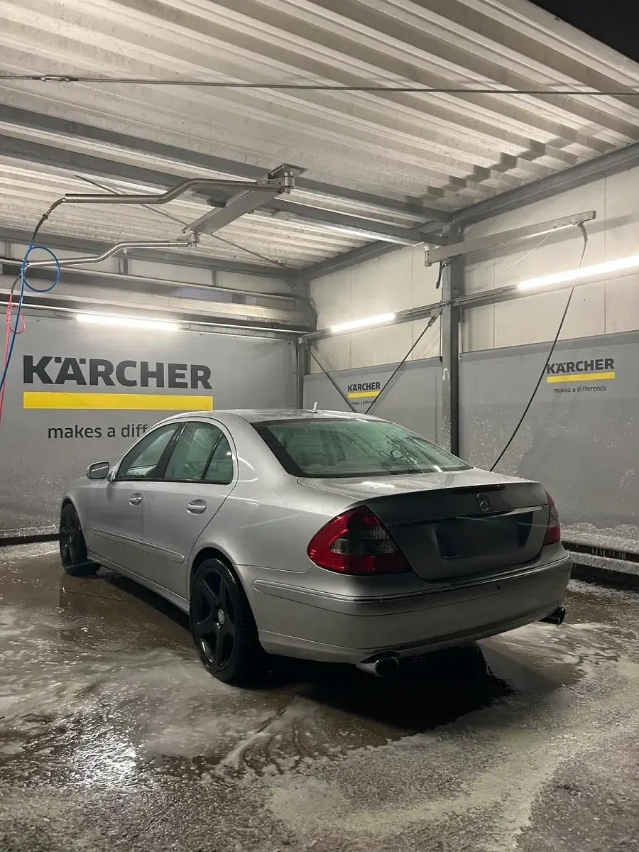 Gebraucht Mercedes E280 231 PS (169 kW) 2006 Silber Limousine
