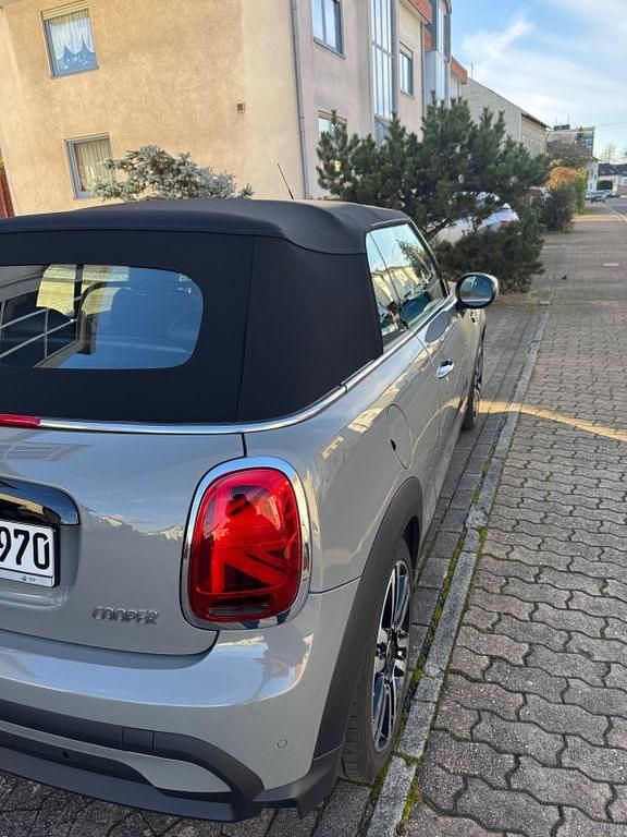 Gebraucht Mini Cooper Classic 136 PS (100 kW) 2021 Grau Kleinwagen