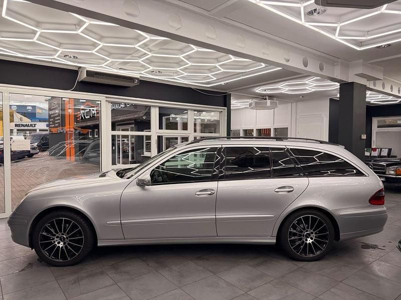 Gebraucht Mercedes E200 184 PS (135 kW) 2006 Silber Limousine