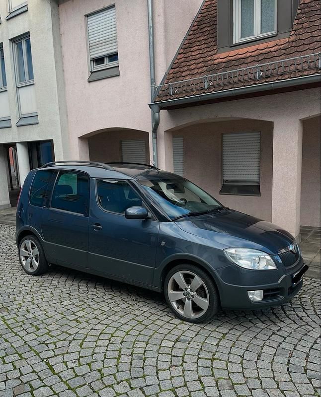 Gebraucht 2009 Skoda Roomster Scout Kombi | 3.750 € (Etwas zu teuer) - Bild 1/4