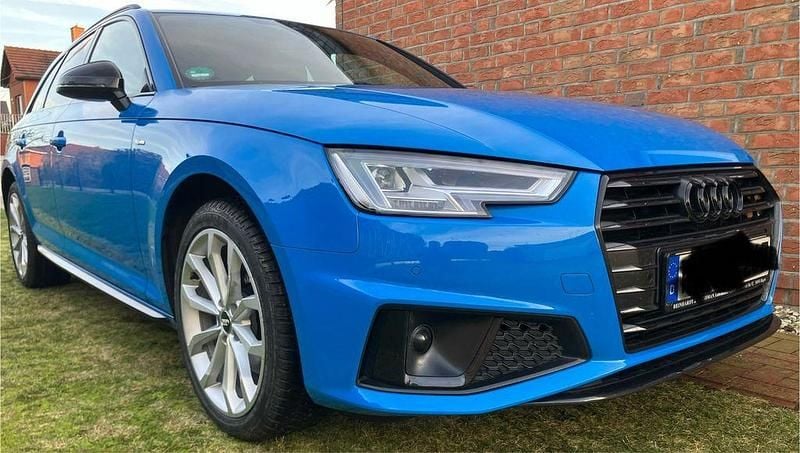 Blau Gebraucht 2019 Audi A4 S-Line Kombi | 17.499 € (Superpreis) - Bild 1/4