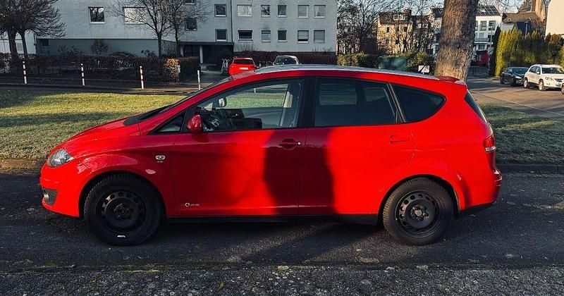 Gebraucht Seat Altea Copa 105 PS (77 kW) 2012 Rot Van / Kleinbus