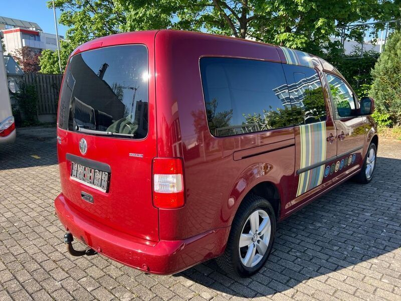 Gebraucht VW Caddy Maxi Life Life 109 PS (80 kW) 2010 Rot Van / Kleinbus
