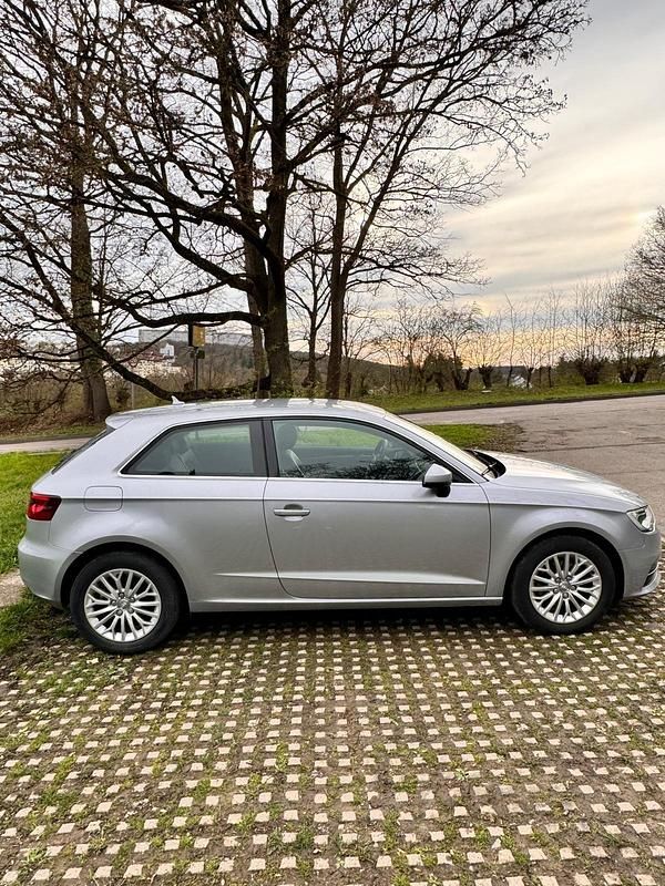 Second-hand Audi A3 115 CP (84 kW) 2016 Gri Berlinǎ