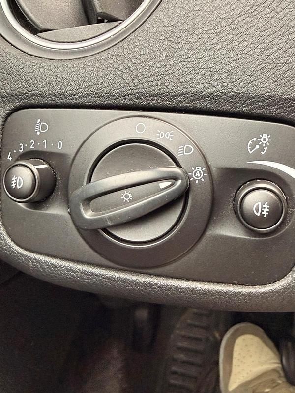 Gebraucht Ford Mondeo Titanium 140 PS (102 kW) 2014 Grau Kombi