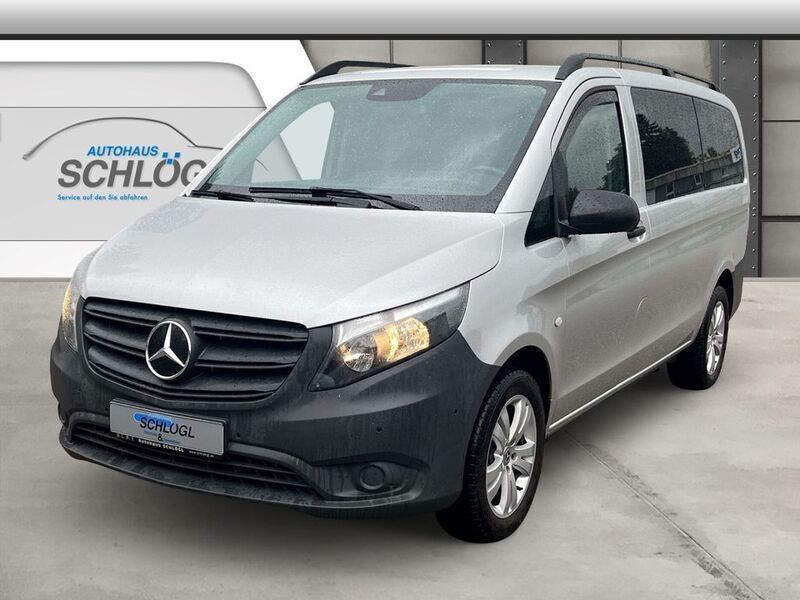 Brillantsilber metallic (metallic) Gebraucht 2021 Mercedes Vito Van / Kleinbus | 36.500 € (Guter Preis) - Bild 1/4