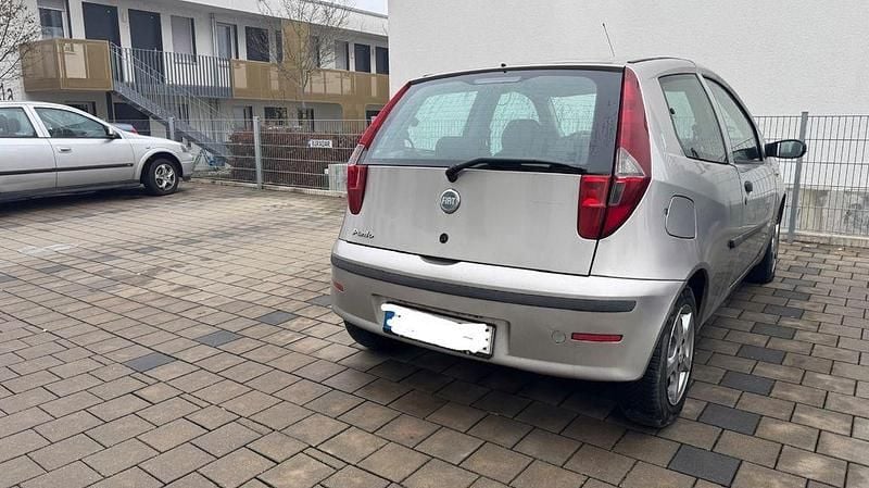 Gebraucht Fiat Punto Classica 60 PS (44 kW) 2007 Silber Kleinwagen