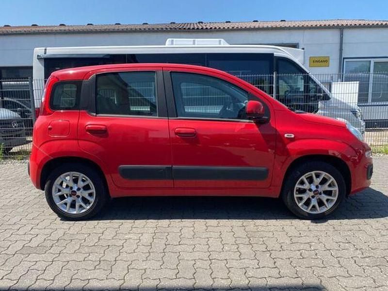 Gebraucht Fiat Panda 63 PS (46 kW) 2017 Rot Kleinwagen
