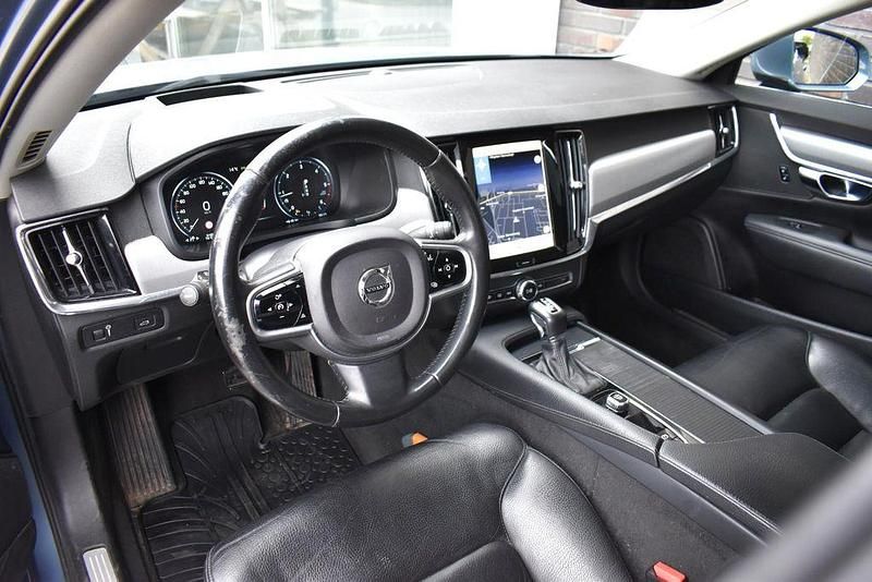 Gebraucht Volvo V90 190 PS (139 kW) 2017 Blau Kombi