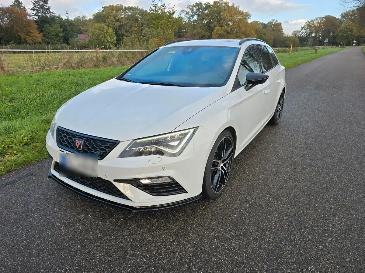 Gebraucht Seat Leon 4Drive 300 PS (220 kW) 2019 Weiß Kombi