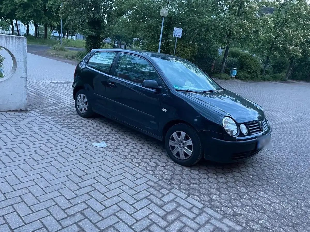 Gebraucht VW Polo 75 PS (55 kW) 2004 Schwarz Kleinwagen