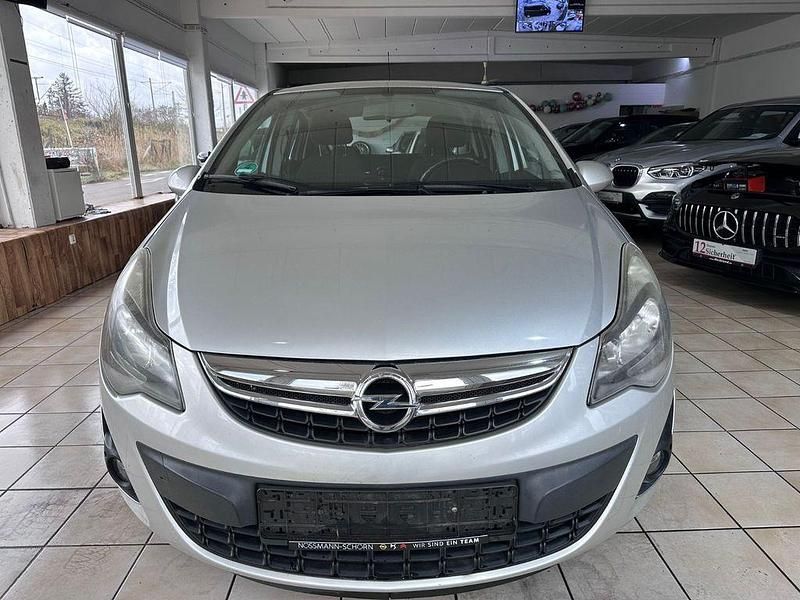 Second-hand Opel Corsa Active 86 CP (63 kW) 2015 Argintiu Hatchback