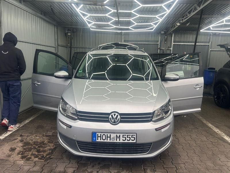 Gebraucht VW Touran 140 PS (102 kW) 2013 Silber Van / Kleinbus
