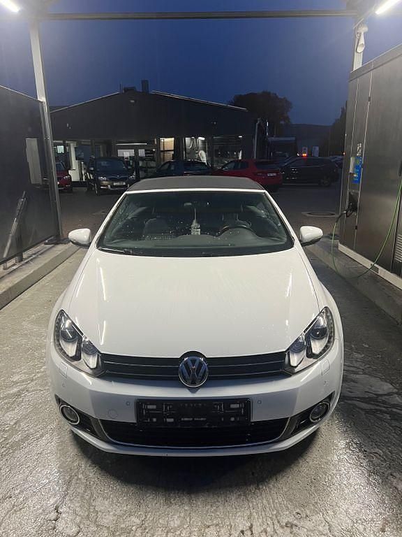 Weiß Gebraucht 2014 VW Golf Cabriolet Life Cabrio | 11.500 € (Fairer Preis) - Bild 1/4