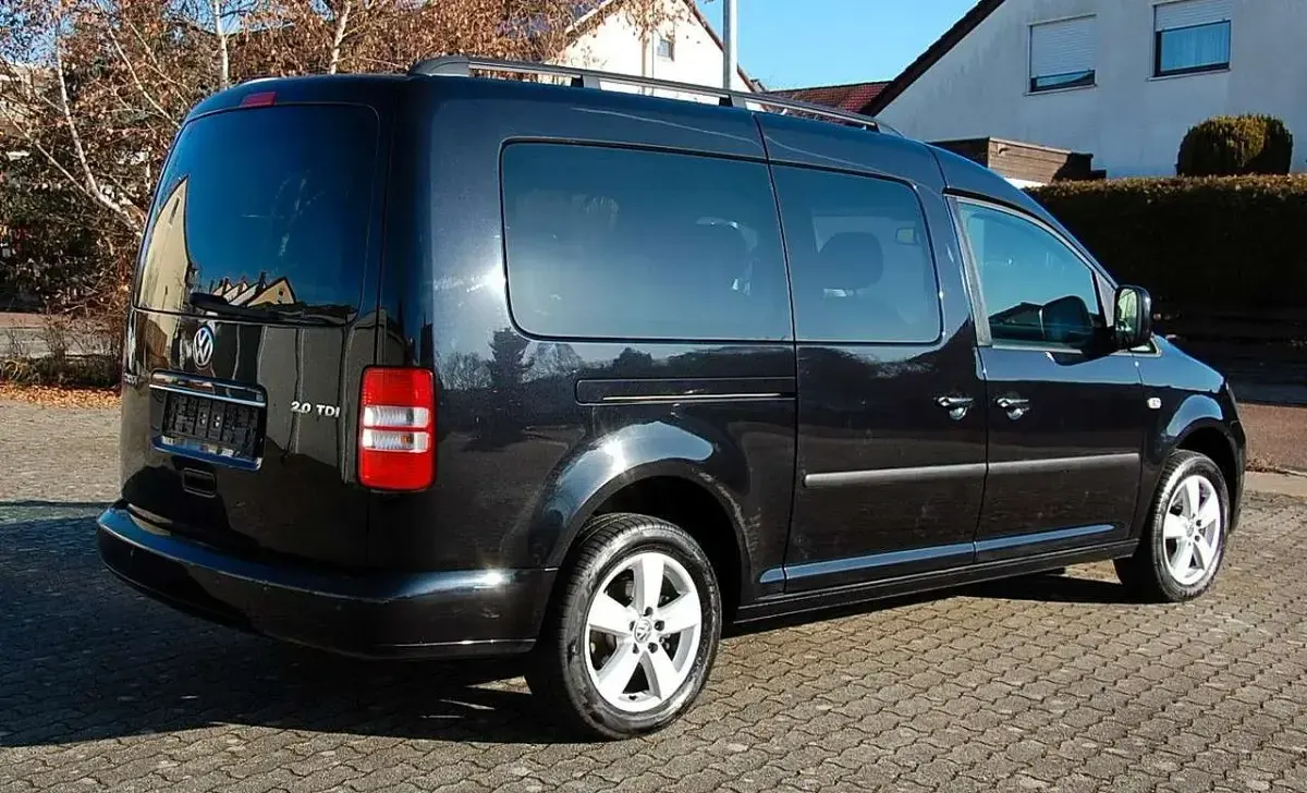 Gebraucht VW Caddy 140 PS (102 kW) 2014 Diamantschwarz Van / Kleinbus