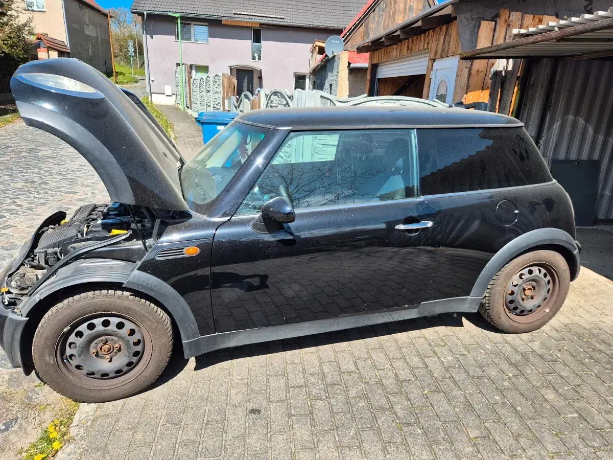 Gebraucht Mini ONE 90 PS (66 kW) 2003 Schwarz Kleinwagen
