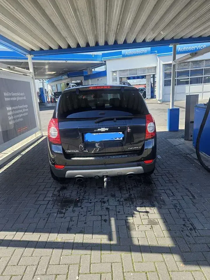 Gebraucht Chevrolet Captiva LT 184 PS (135 kW) 2012 Schwarz SUV