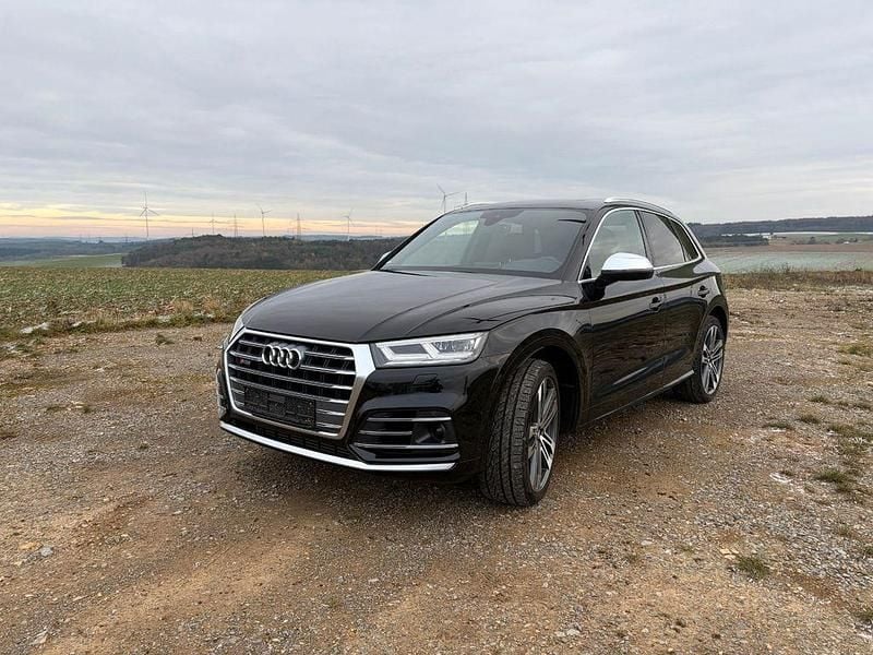 Schwarz Gebraucht 2019 Audi SQ5 Ambiente SUV | 32.490 € (Fairer Preis) - Bild 1/4