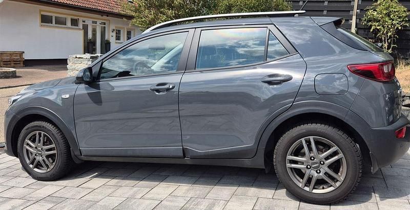 Grau Gebraucht 2022 Kia Stonic SUV | 14.600 € (Guter Preis) - Bild 1/4