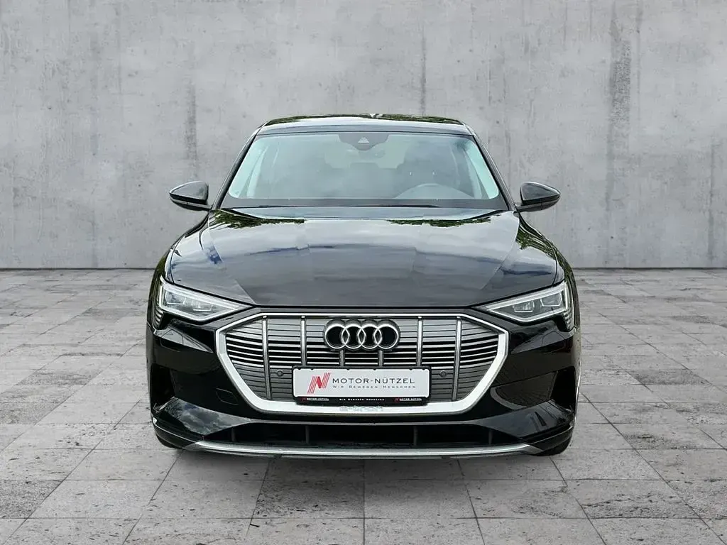 Gebraucht Audi e-tron Advanced 300 kW (408 PS) 2022 Brillantschwarz SUV