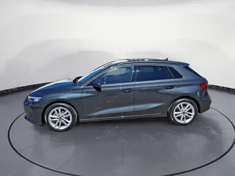 Gebraucht Audi A3 Ambiente 116 PS (85 kW) 2025 Manhattangrau metallic Limousine