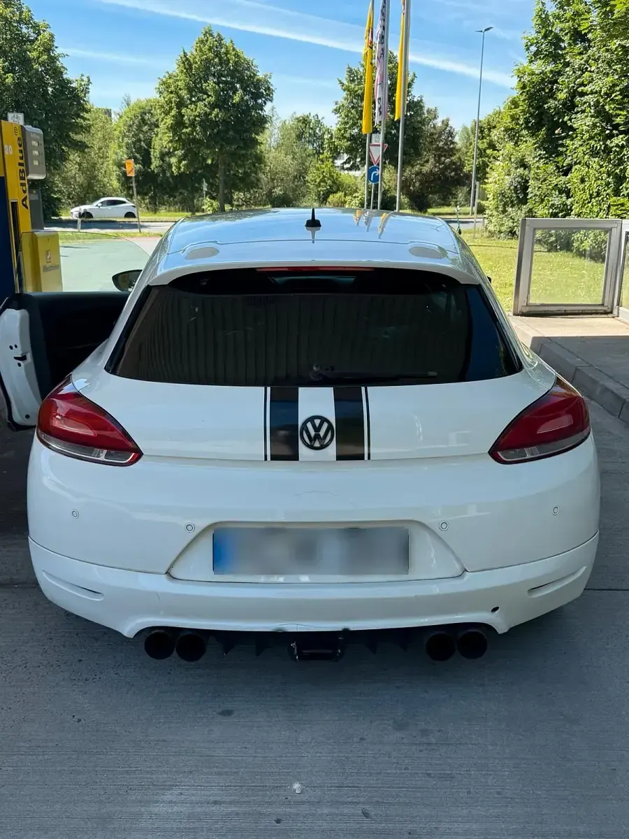 Używany VW Scirocco 160 KM (117 kW) 2010 Biały Coupe