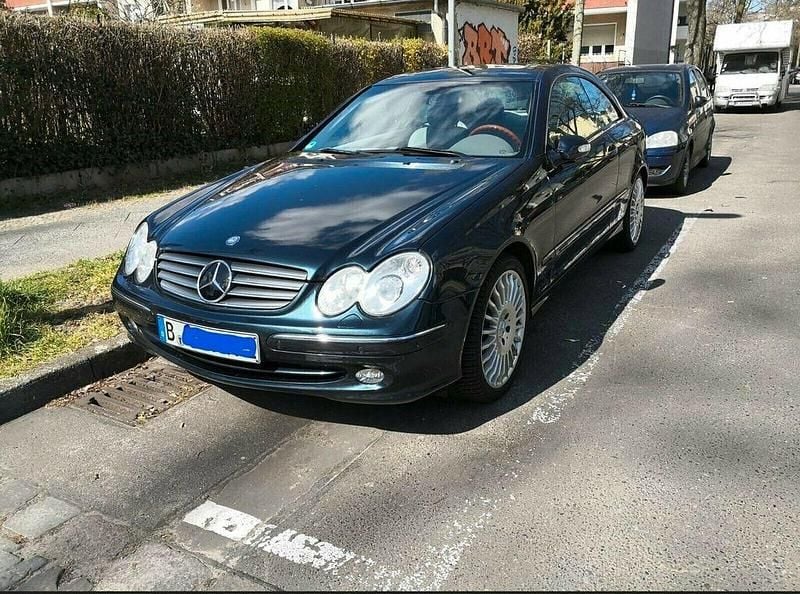 Gebraucht Mercedes CLK320 Elegance 218 PS (160 kW) 2002 Schwarz Coupé