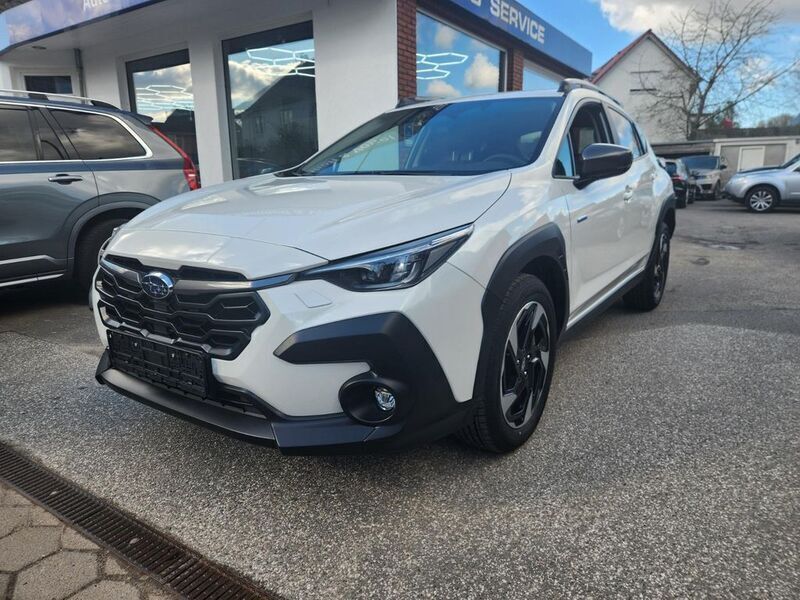 Weiß Gebraucht 2024 Subaru Crosstrek Comfort Limousine | 32.300 € (Fairer Preis) - Bild 1/4