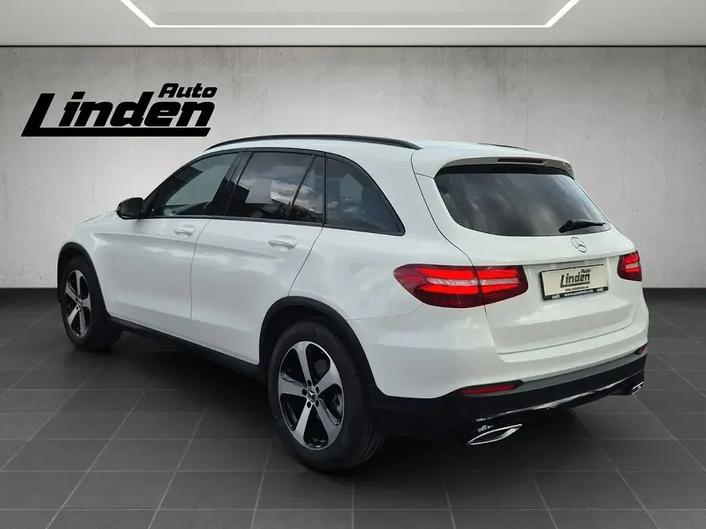 Gebraucht Mercedes GLC350 Night 258 PS (189 kW) 2017 Weiß SUV