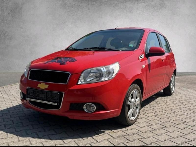 Gebraucht Chevrolet Aveo 101 PS (74 kW) 2010 Rot Limousine