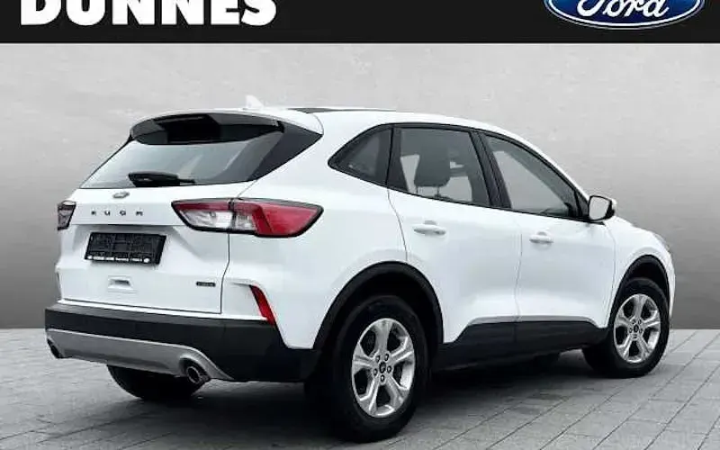 Używany Ford Kuga Cool & Connect 224 KM (164 kW) 2022 Biały SUV