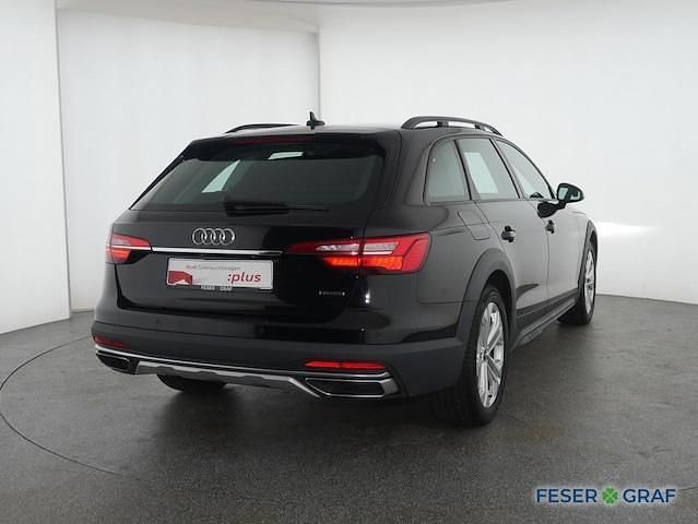 Używany Audi A4 Allroad 204 KM (150 kW) 2023 Czarny Kombi