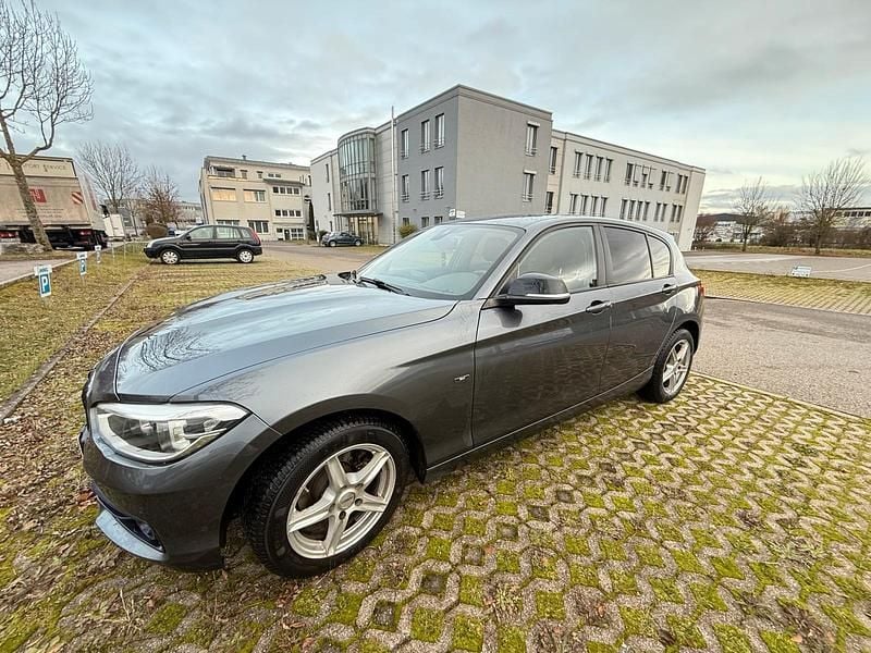 Gebraucht BMW 118 Sport Line 150 PS (110 kW) 2015 Grau Kleinwagen