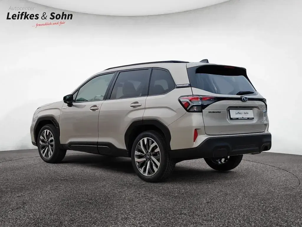 Gebraucht Subaru Forester Platinum 136 PS (100 kW) 2025 Beige SUV
